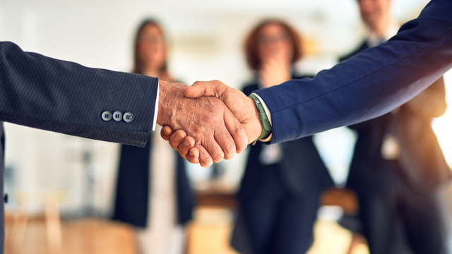 foto handen schudden