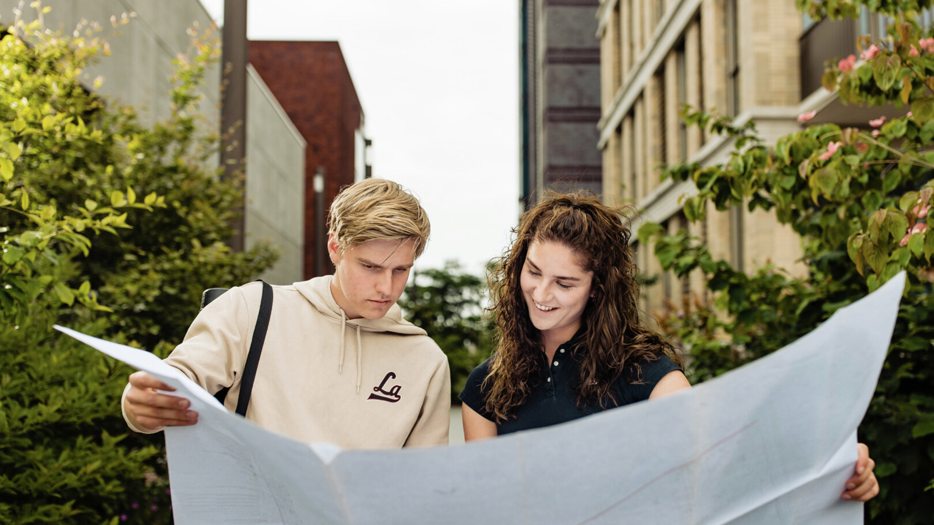 student AD with map